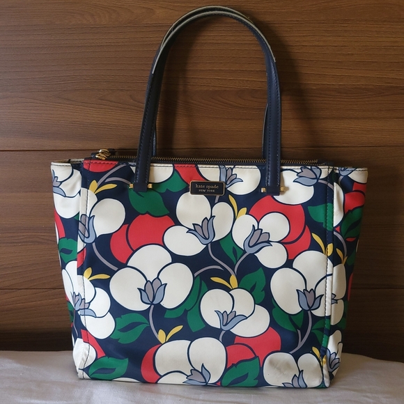 kate spade Handbags - Kate Spade Red and Green Tote Bag with Floral Design